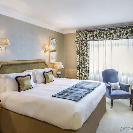 The Stafford London Hotel Luaran gambar A bedroom at the hotel