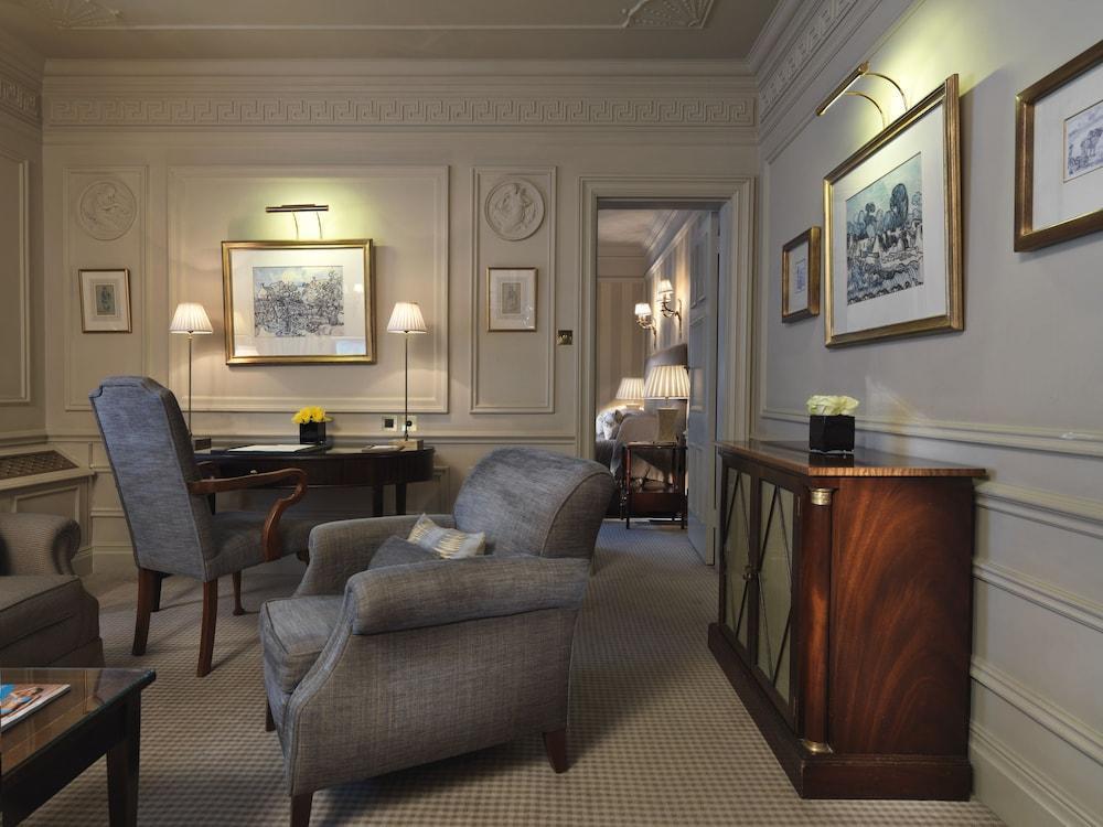 The Stafford London Hotel Luaran gambar A suite at the hotel