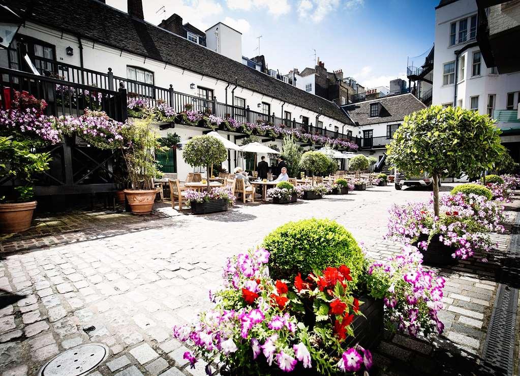 The Stafford London Hotel Luaran gambar The courtyard of the hotel