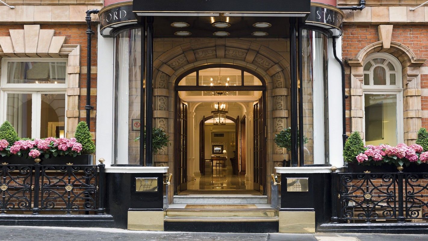 The Stafford London Hotel Luaran gambar Entrance to the hotel
